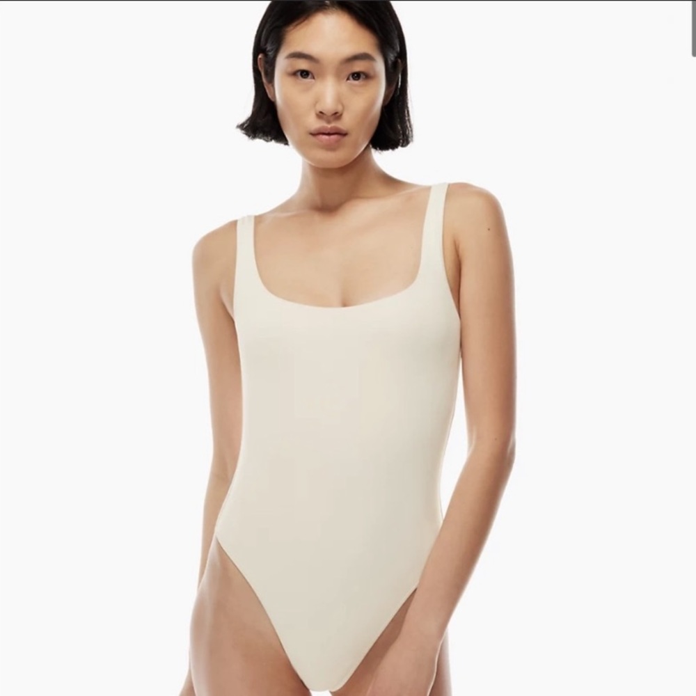 Aritzia Square-neck tank bodysuit - Picture 1 of 3